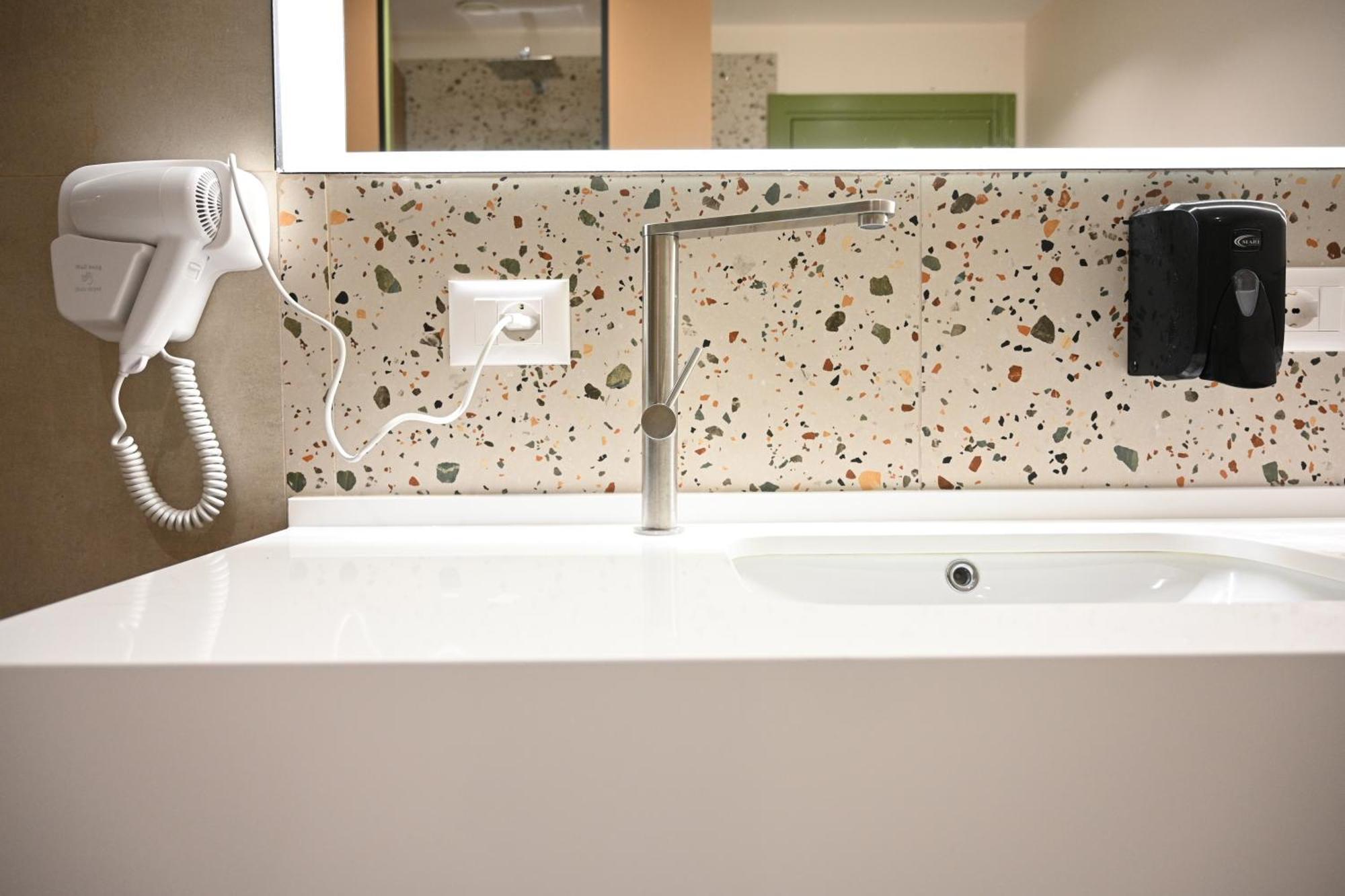 Top View Hostel دراس المظهر الخارجي الصورة
